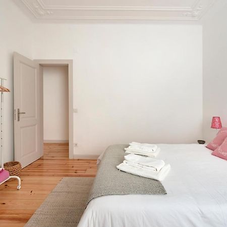 Sunny Apartment With Balcony! Lisboa Exteriör bild