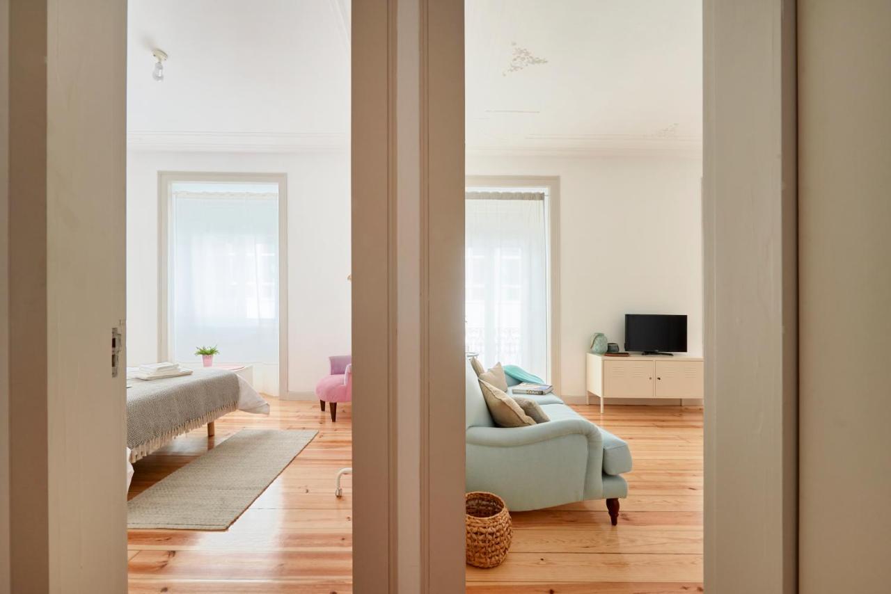 Sunny Apartment With Balcony! Lisboa Exteriör bild