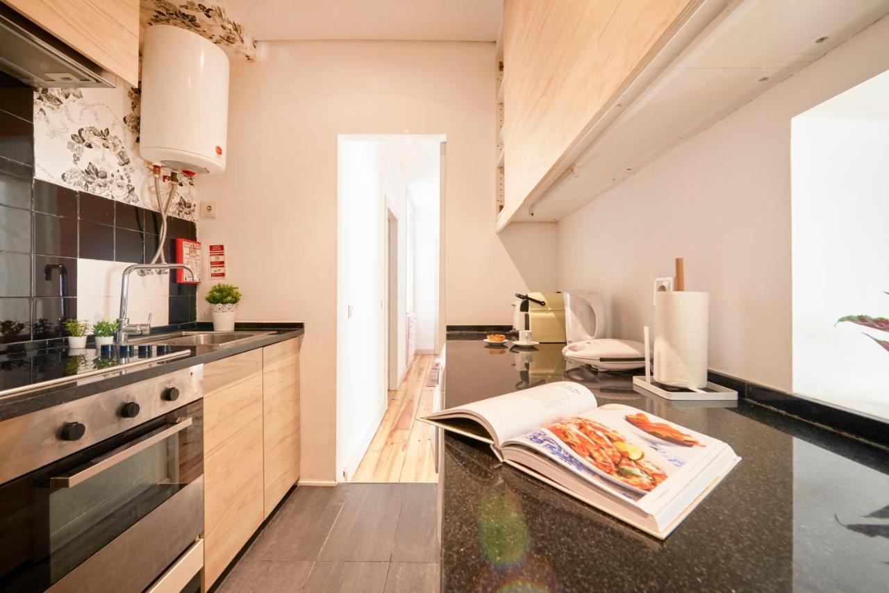 Sunny Apartment With Balcony! Lisboa Exteriör bild