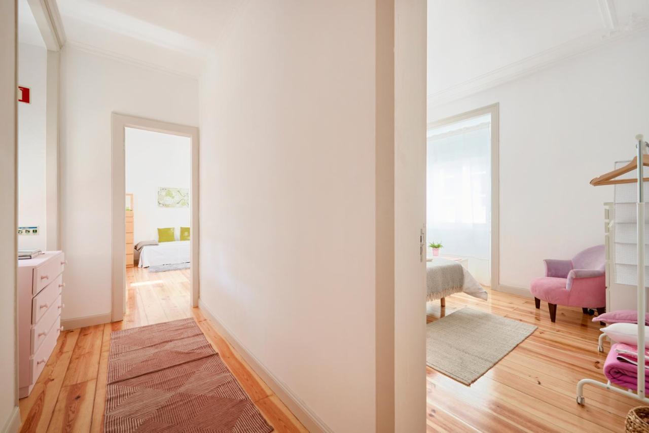 Sunny Apartment With Balcony! Lisboa Exteriör bild