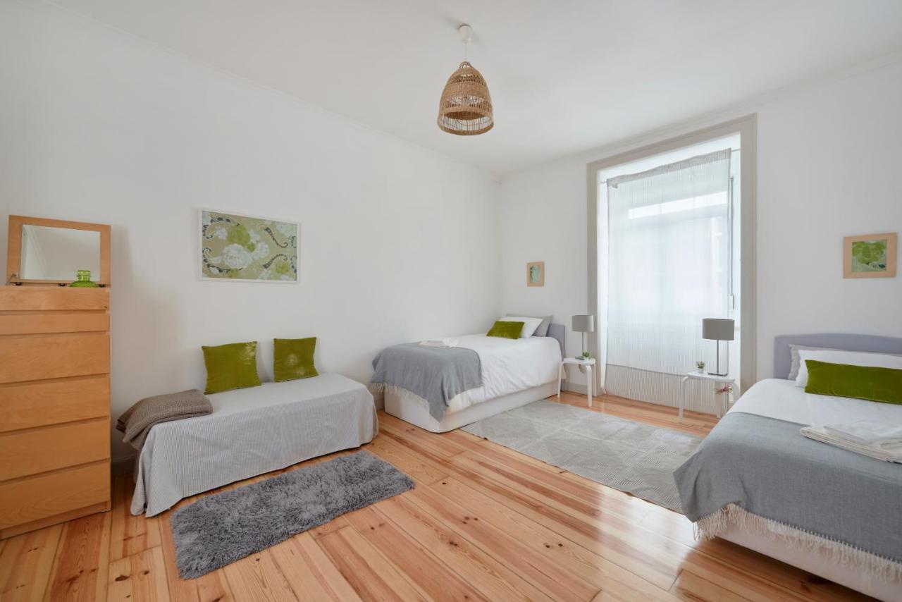 Sunny Apartment With Balcony! Lisboa Exteriör bild