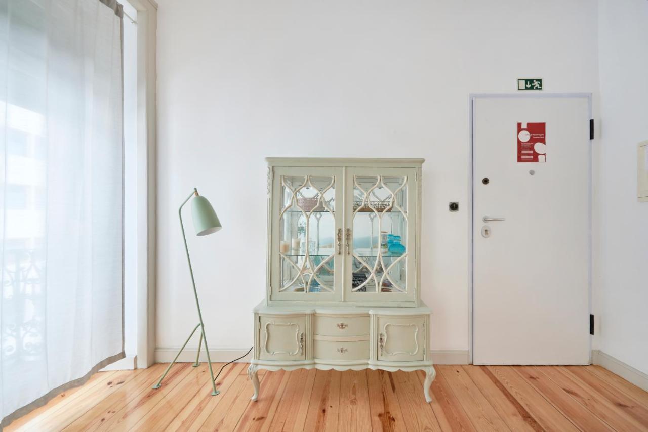 Sunny Apartment With Balcony! Lisboa Exteriör bild